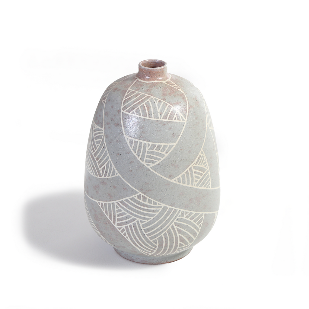vintage japanese vase hagi? w porcelain slip decoration